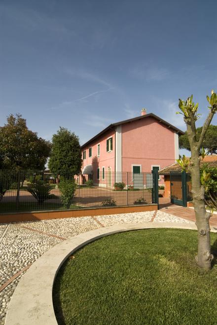Il Casale Corte Rossa Latina Exteriör bild