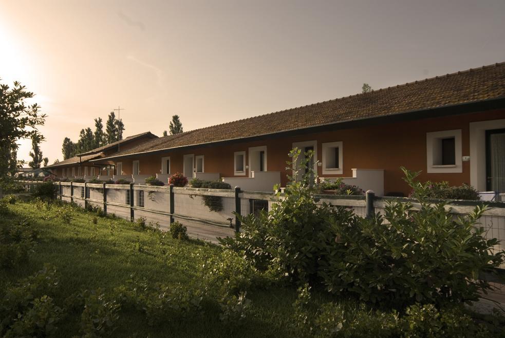 Il Casale Corte Rossa Latina Exteriör bild